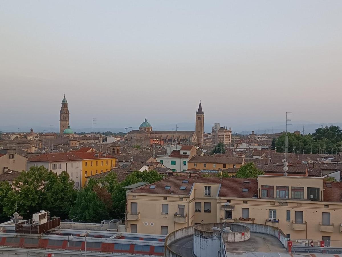 Appartamento Daisy - Parma Kültér fotó